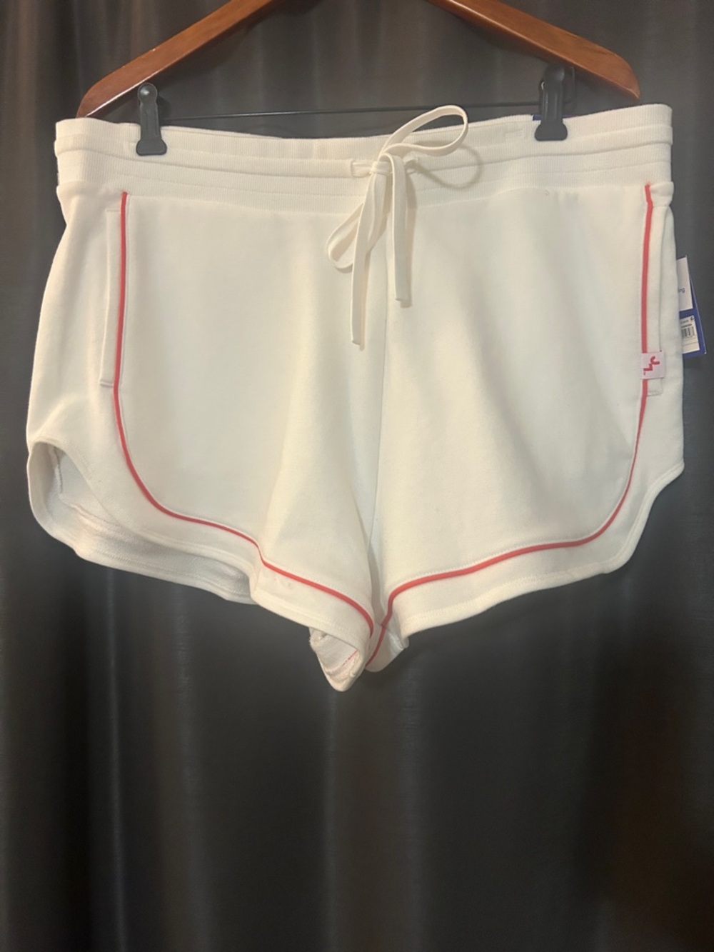 JoyLab White Athletic Lounge Shorts with Pink Piping
